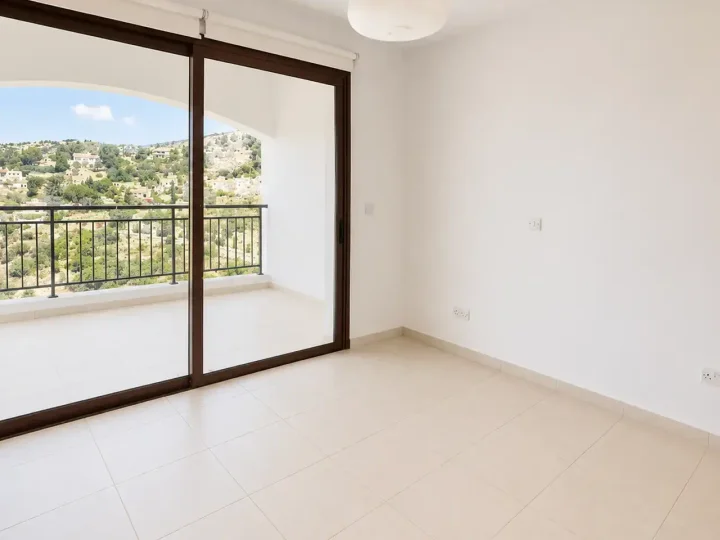 2-bedroom semi-detached house for rent 90 m² in Paphos, Tala