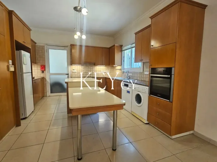 Μονοκατοικία προς ενοικίαση 210 μ² στην τοποθεσία Limassol, Ekali