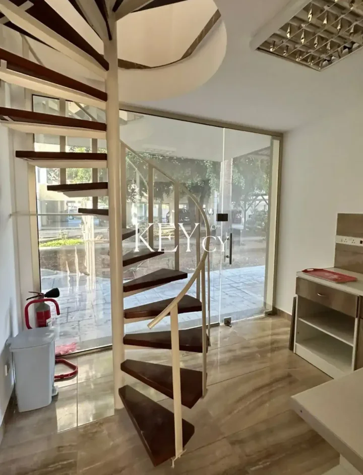Office 100 m² for rent in Limassol, Potamos Germasogeias
