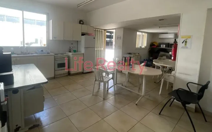 Residential properties for rent 2671 m² in Limassol, Limassol - Tsiflikoudia