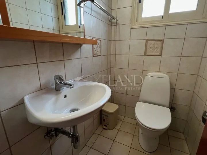 Semi-detached house for rent 100 m² in Limassol, Limassol - Agios Nicolaos
