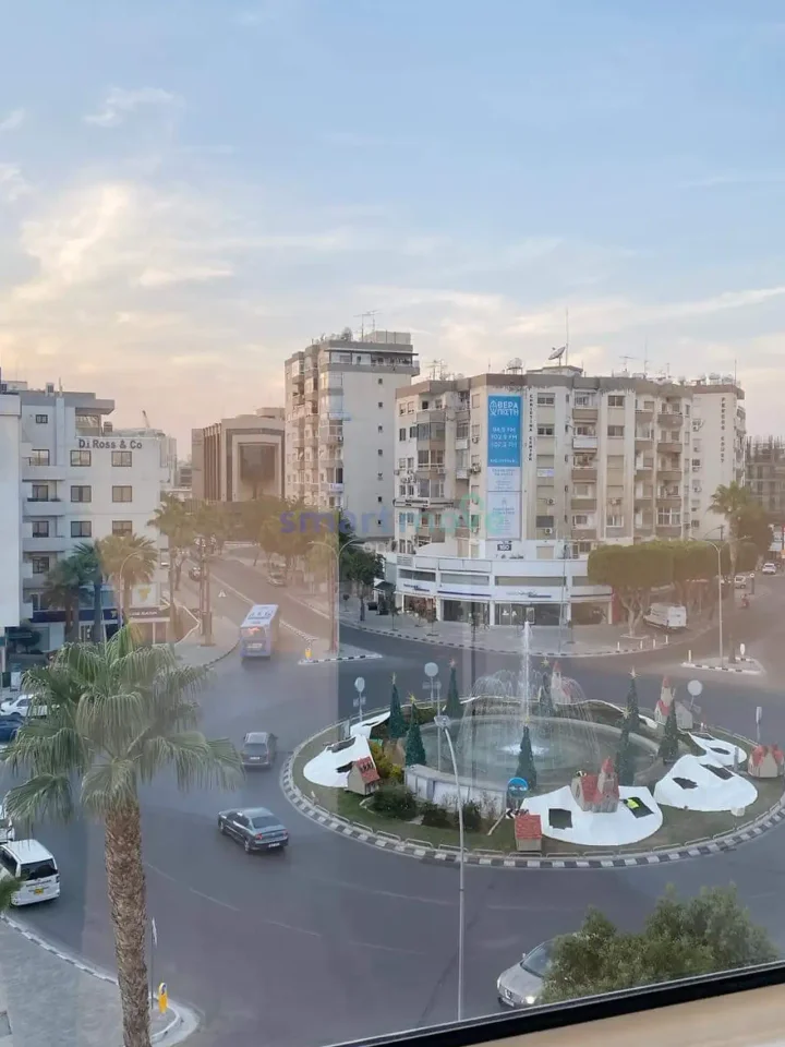 Office 72 m² for rent in Limassol, Limassol - Agia Zoni