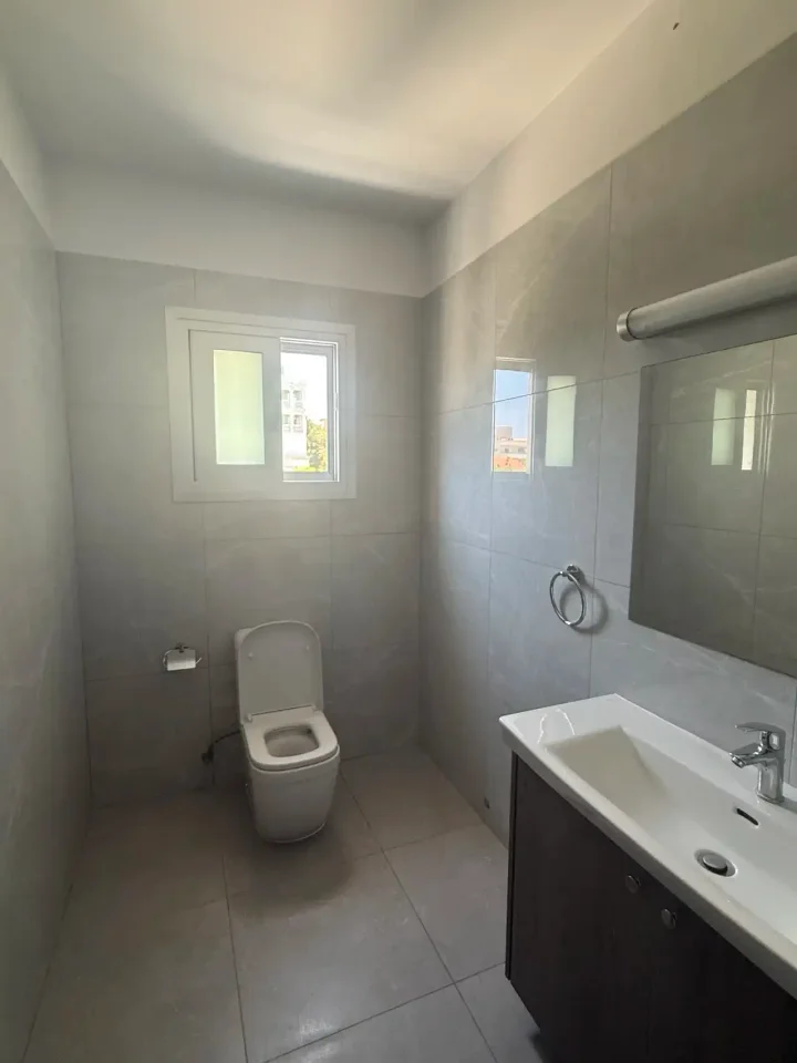 3-bedroom apartments for rent 180 m² in Limassol, Potamos Germasogeias