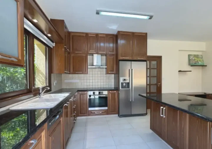 Apartments for rent 176 m² in Limassol, Agios Athanasios