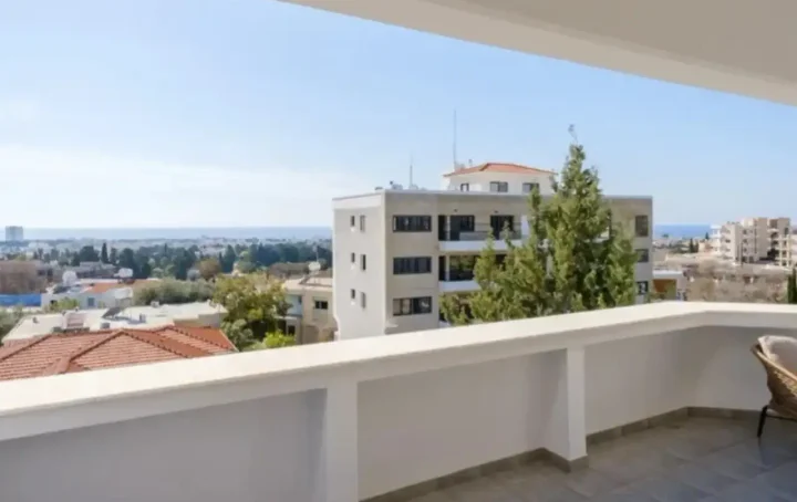 Office 120 m² for rent in Paphos, Paphos - Agios Theodoros