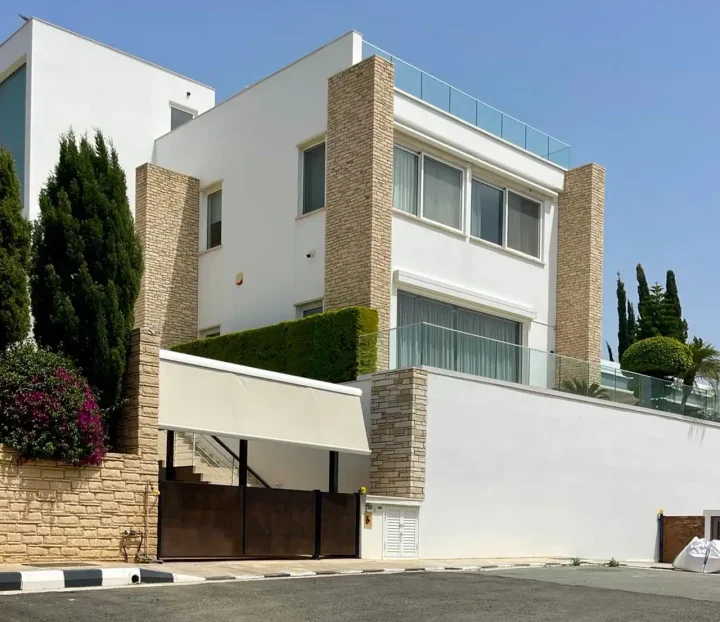 Detached house for rent 490 m² in Paphos, Pegeia