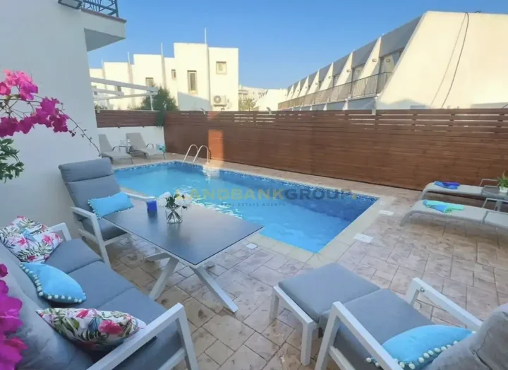 3-bedroom semi-detached house for rent 124 m² in Famagusta, Pernera