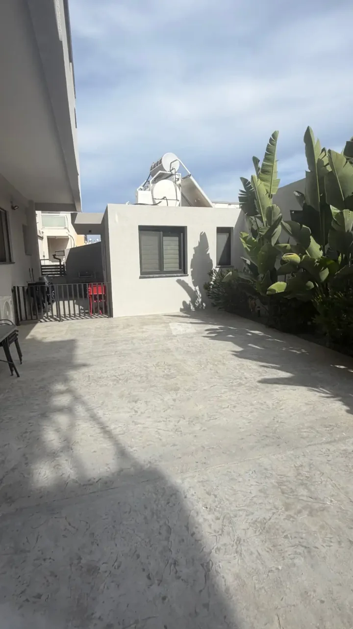 Detached house for rent 220 m² in Limassol, Limassol - Omonia