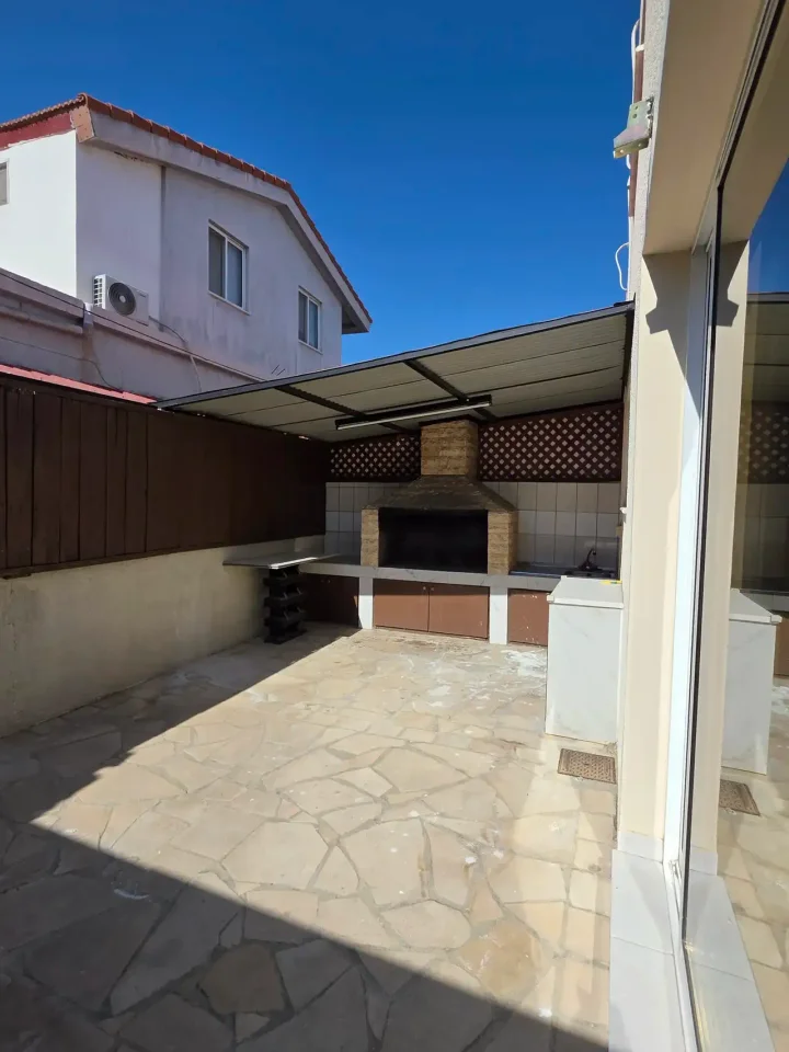 3-bedroom maisonette for rent 170 m² in Limassol, Limassol - Kapsalos
