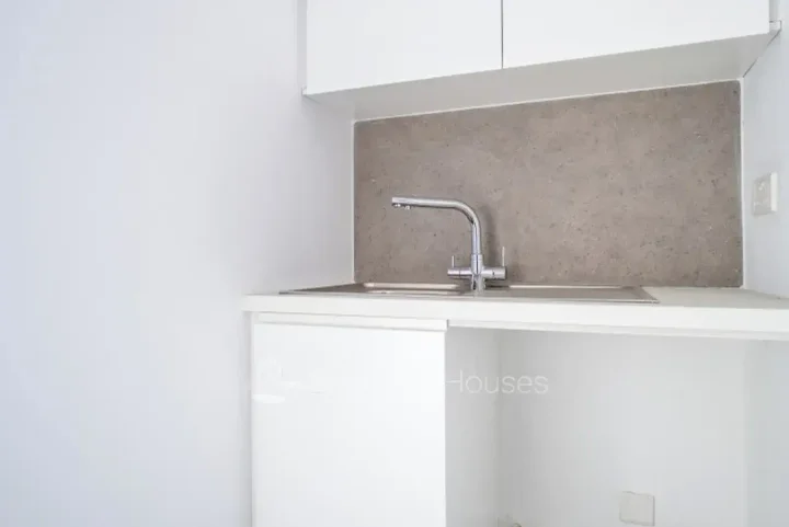 Office 63 m² for rent in Limassol, Limassol - Petrou Kai Pavlou