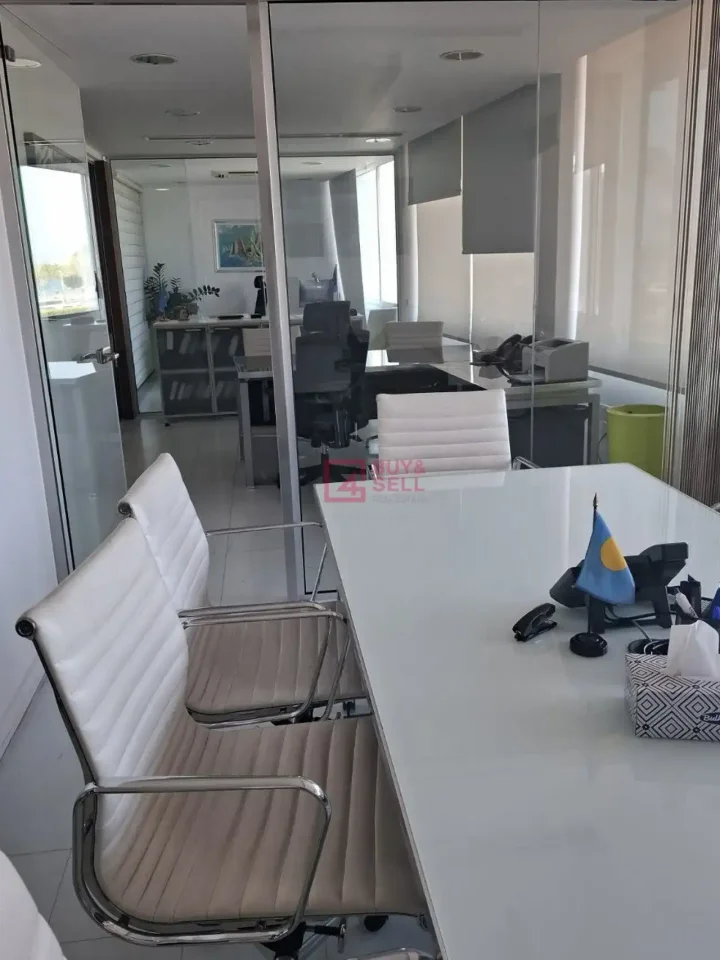 Γραφείο 235 μ² προς ενοικίαση στην τοποθεσία Limassol, Limassol - Agia Triada