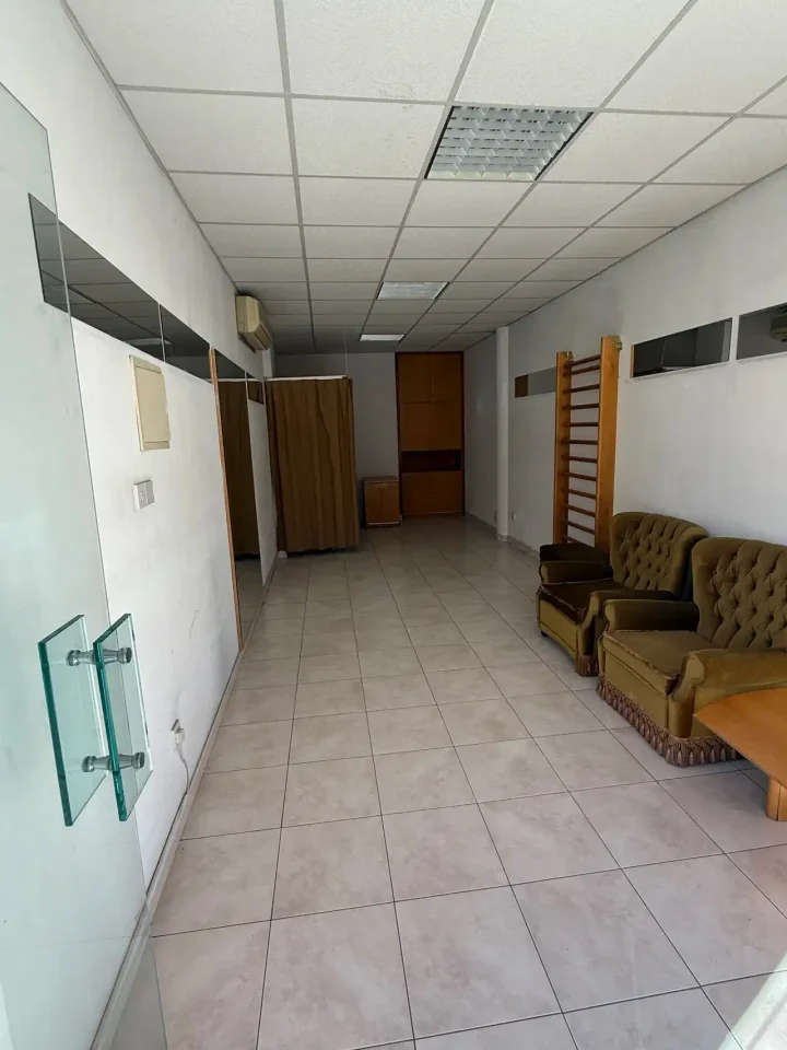 Trading area 35 m² for rent in Nicosia, Strovolos - Dasoupolis