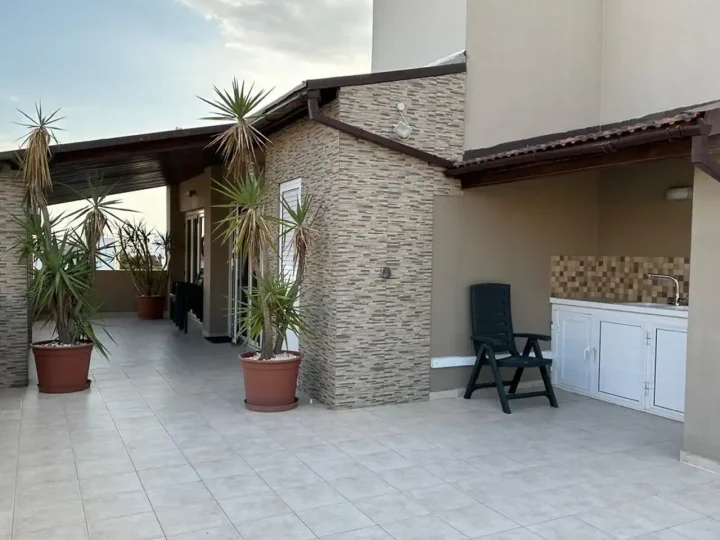 3-bedroom penthouse for rent 160 m² in Larnaca, Larnaka - Sotiros