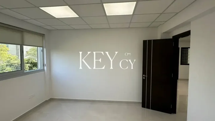 Office 103 m² for rent in Limassol, Limassol - Agia Zoni