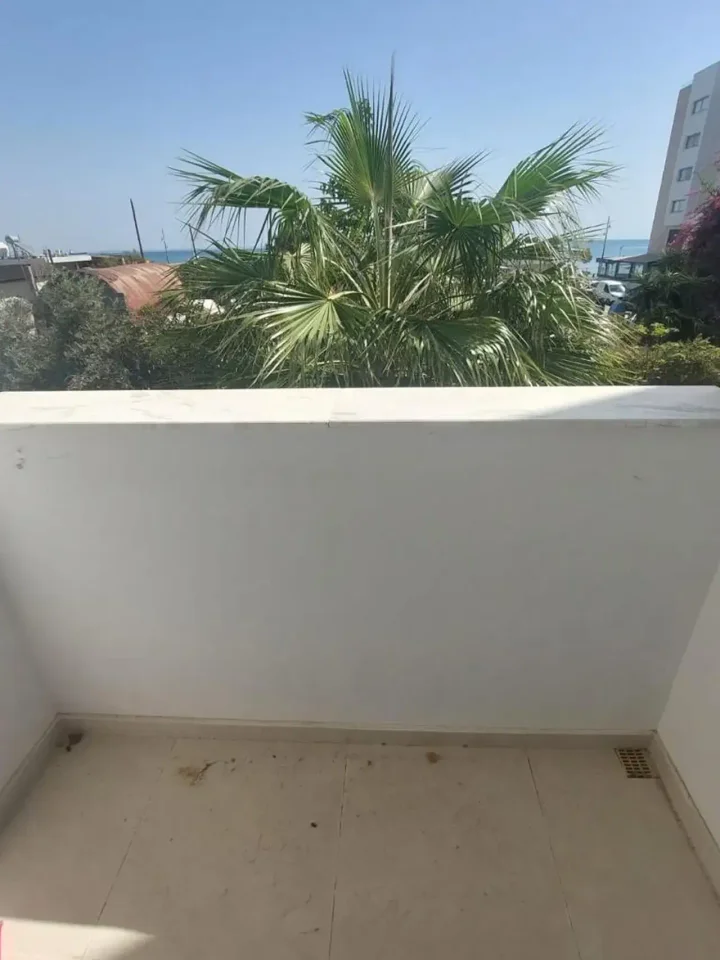 Apartments for rent 90 m² in Larnaca, Larnaka - Makenzy