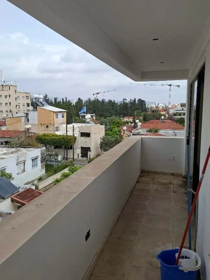 Office 90 m² for rent in Limassol, Limassol - Agios Nicolaos