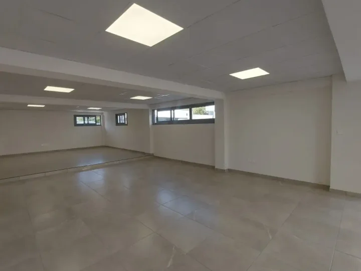 Commercial properties 120 m² for rent in Nicosia, Agioi Omologites