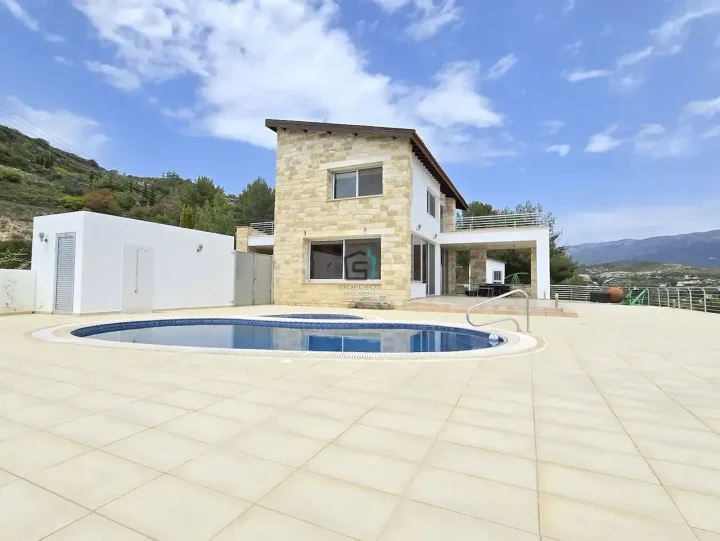 Detached house for rent 280 m² in Limassol, Silikou