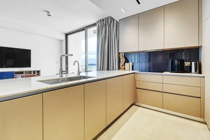 2-bedroom apartments for rent 125 m² in Limassol, Limassol - Agios Ioannis