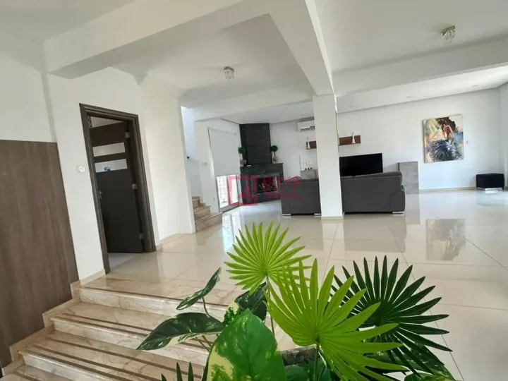 3-bedroom villa for rent 220 m² in Limassol, Mouttagiaka