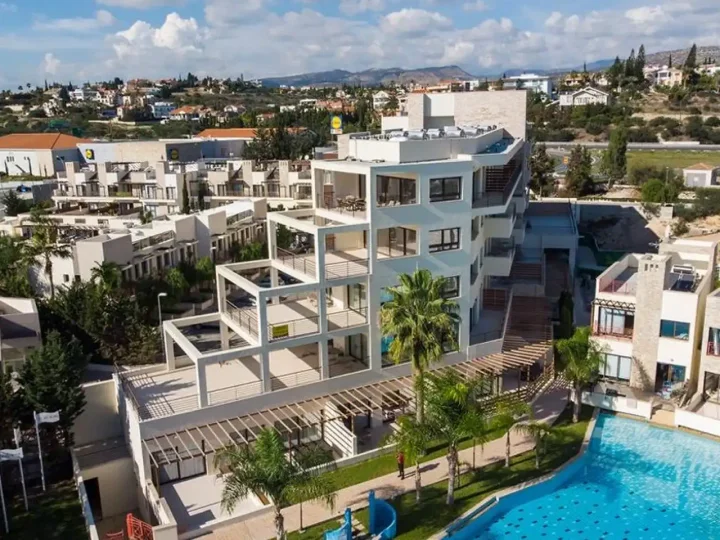 Apartments for rent 170 m² in Limassol, Mouttagiaka Tourist Area
