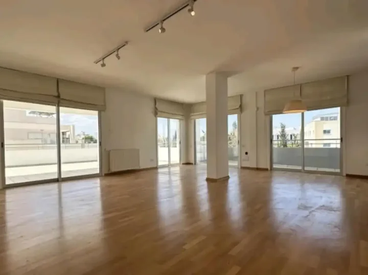 Penthouse for rent 135 m² in Nicosia, Strovolos - Agios Vasileios
