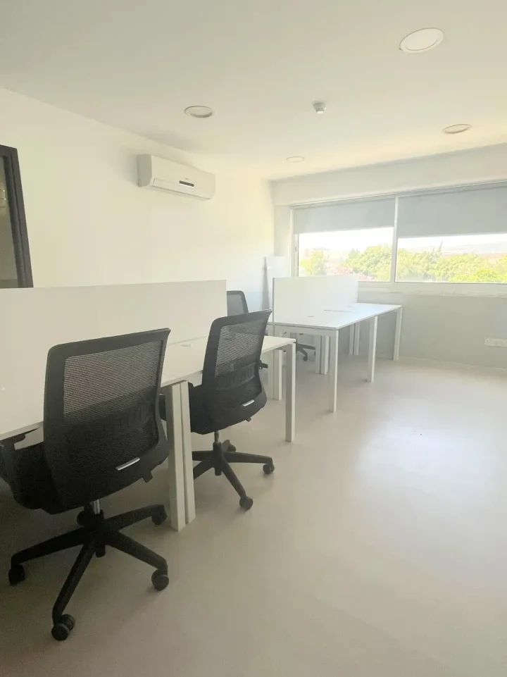 Office 500 m² for rent in Limassol, Limassol - Linopetra