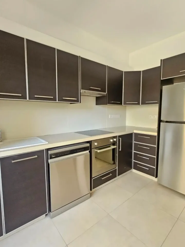 2-bedroom apartments for rent 90 m² in Limassol, Limassol - Mesa Geitonia