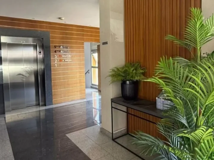 Office 434 m² for rent in Limassol, Limassol - Neapolis