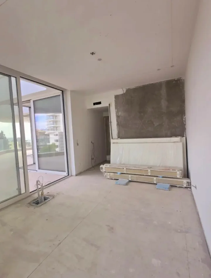 Apartments for rent 216 m² in Limassol, Mouttagiaka Tourist Area