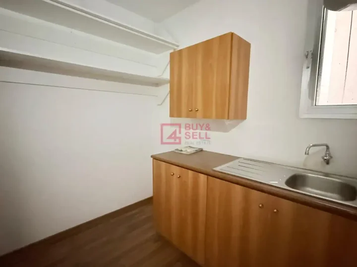 Office 99 m² for rent in Limassol, Limassol - Agios Nicolaos