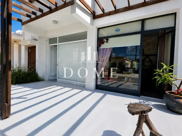 Office 50 m² for rent in Paphos, Geroskipou