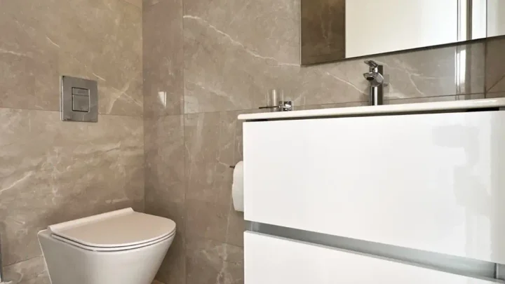 Penthouse for rent 100 m² in Limassol, Limassol - Mesa Geitonia