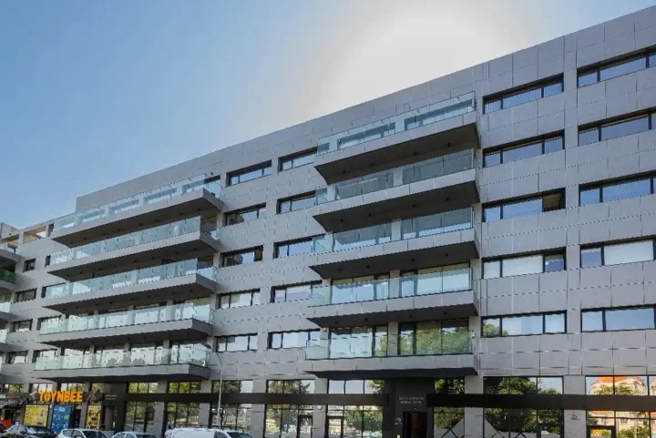 Office 370 m² for rent in Limassol, Limassol - Zakaki