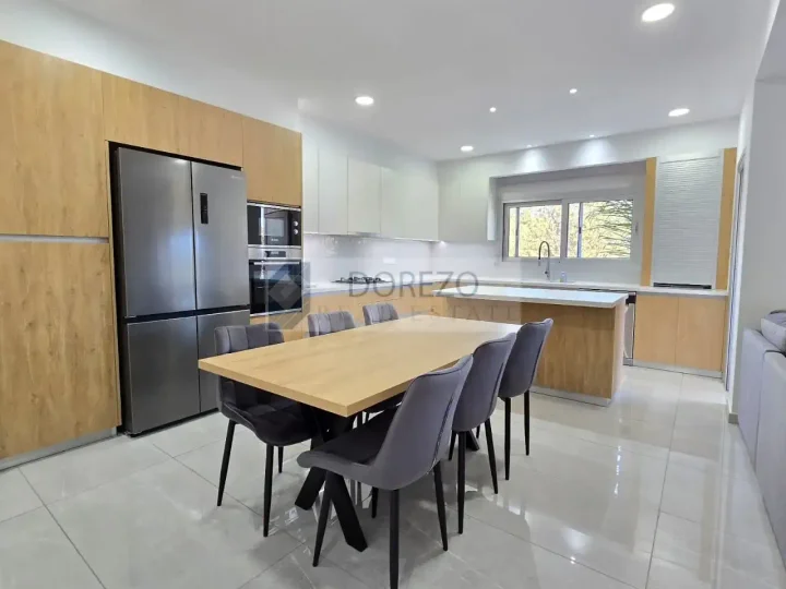 3-спальная апартаменты в аренду 120 м² в Limassol, Limassol - Agios Nicolaos