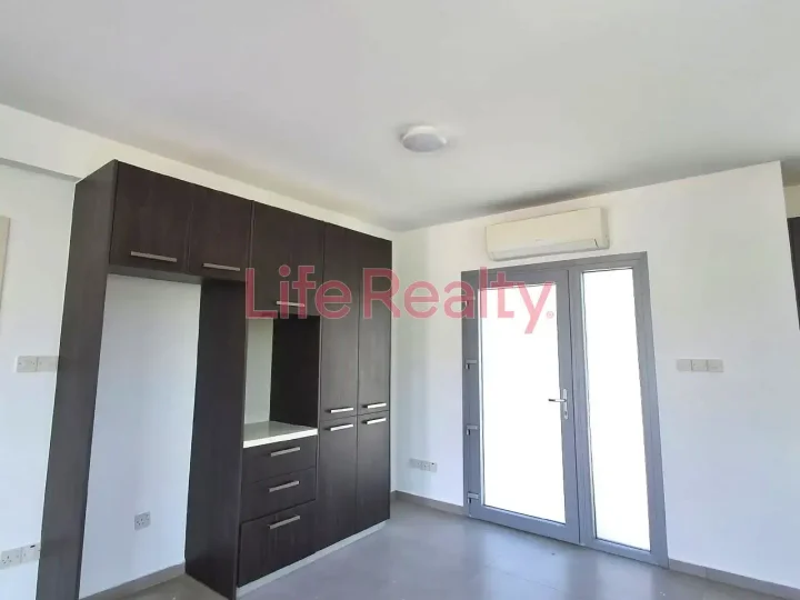 Detached house for rent 130 m² in Limassol, Moni