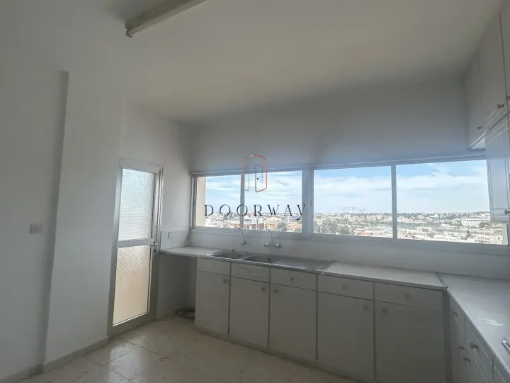 Apartments for rent 95 m² in Limassol, Limassol - Tsirion