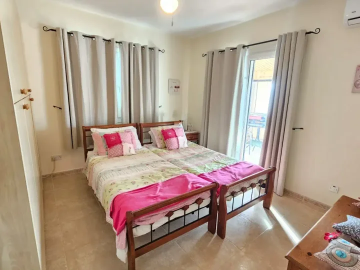 Villa for rent 170 m² in Paphos, Amargeti