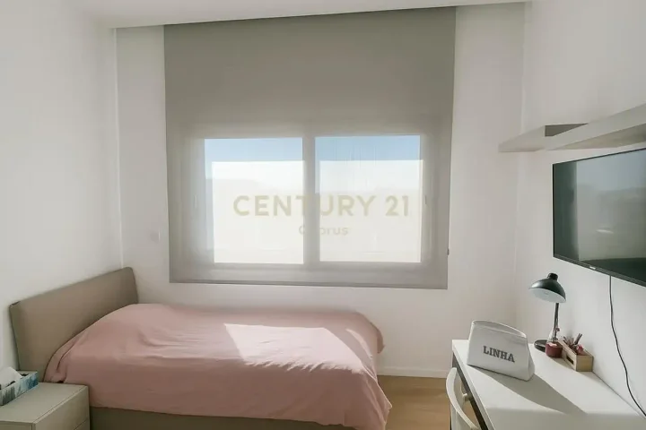 4-bedroom penthouse for rent 184 m² in Limassol, Agios Athanasios