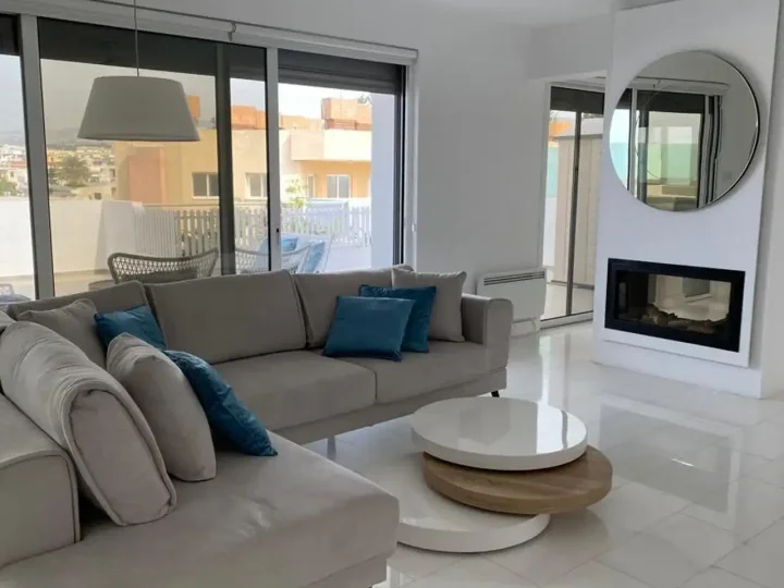 Penthouse for rent 138 m² in Paphos, Paphos - Agios Theodoros
