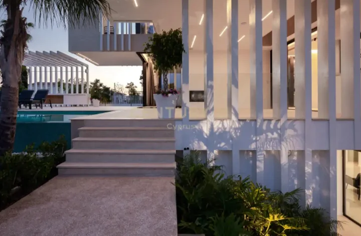 5-bedroom villa for rent 571 m² in Limassol, Germasogeia