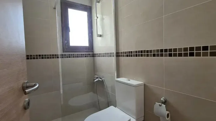 Μεζονέτα προς ενοικίαση 188 μ² στην τοποθεσία Limassol, Mouttagiaka Tourist Area