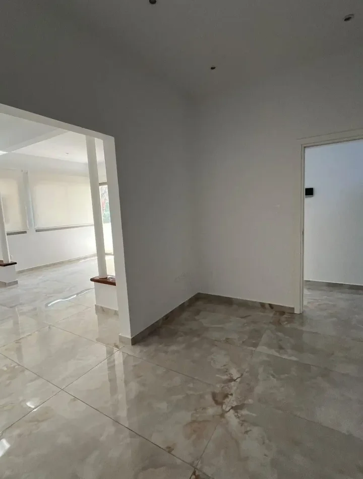 Apartments for rent 100 m² in Nicosia, Agioi Omologites