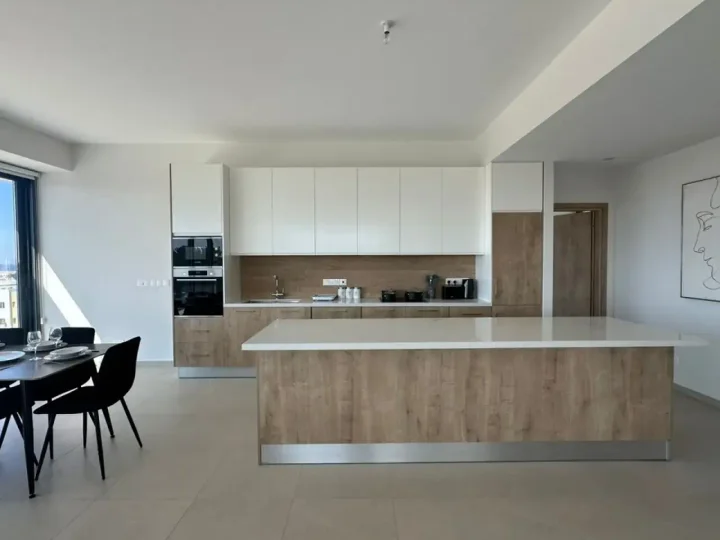 3-bedroom penthouse for rent 150 m² in Paphos, Paphos - Universal