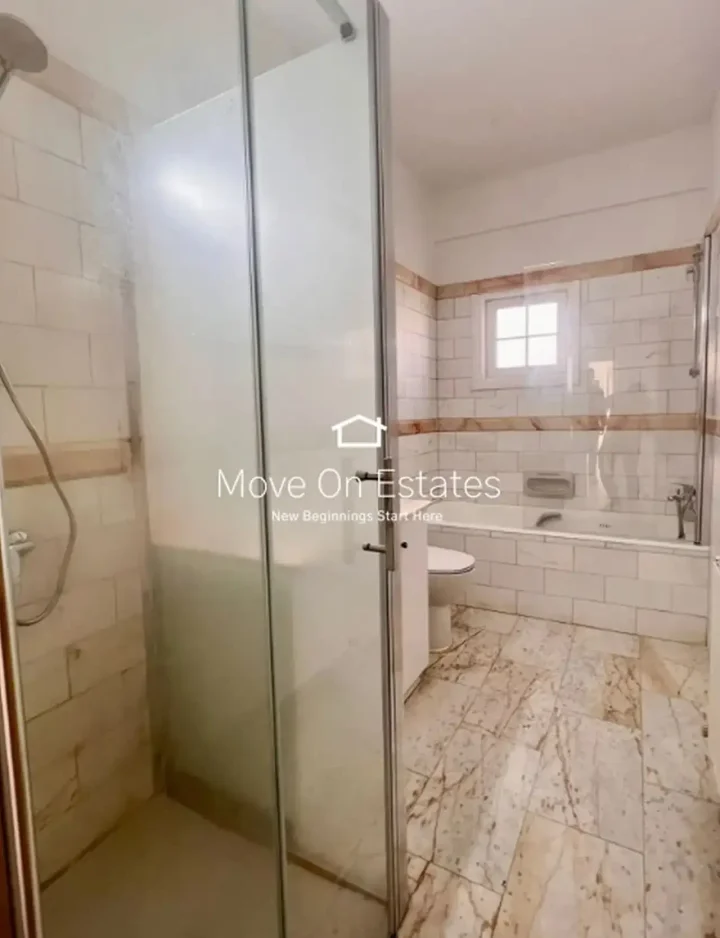 4-bedroom detached house for rent 300 m² in Larnaca, Livadia Larnakas