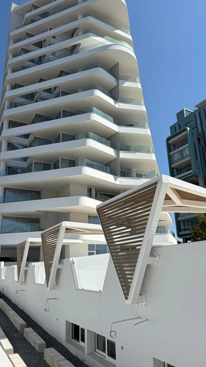 2-bedroom apartments for rent 110 m² in Limassol, Mouttagiaka Tourist Area