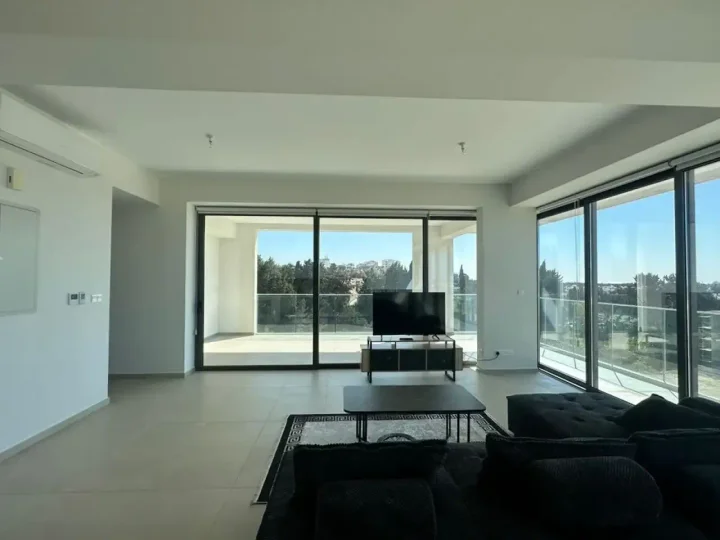 3-bedroom penthouse for rent 150 m² in Paphos, Paphos - Universal