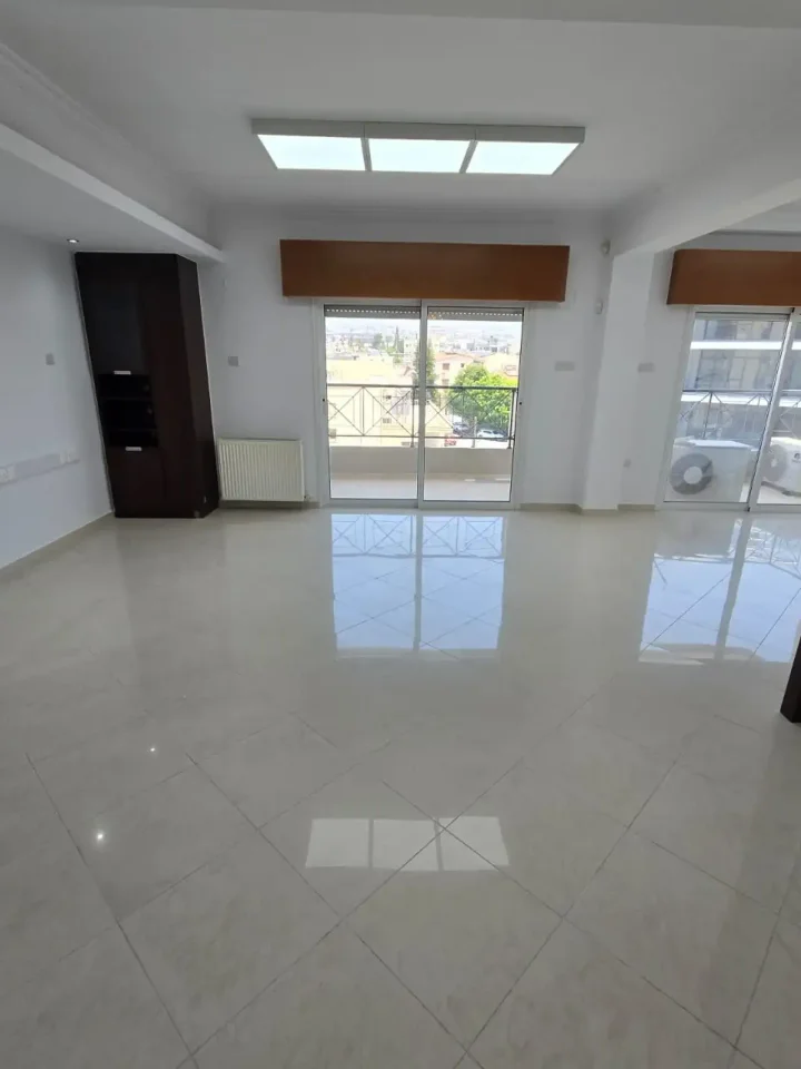 Γραφείο 185 μ² προς ενοικίαση στην τοποθεσία Limassol, Limassol - Mesa Geitonia