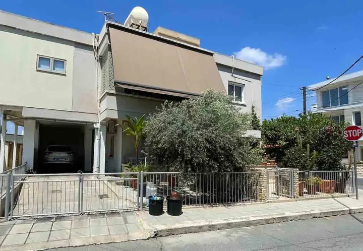 3-bedroom detached house for rent 220 m² in Larnaca, Larnaka - Skala