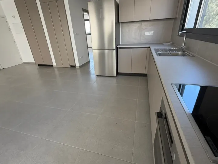 2-bedroom apartments for rent 97 m² in Limassol, Kato Polemidia
